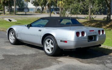 Chevrolet-Corvette-1996-Convertible-17