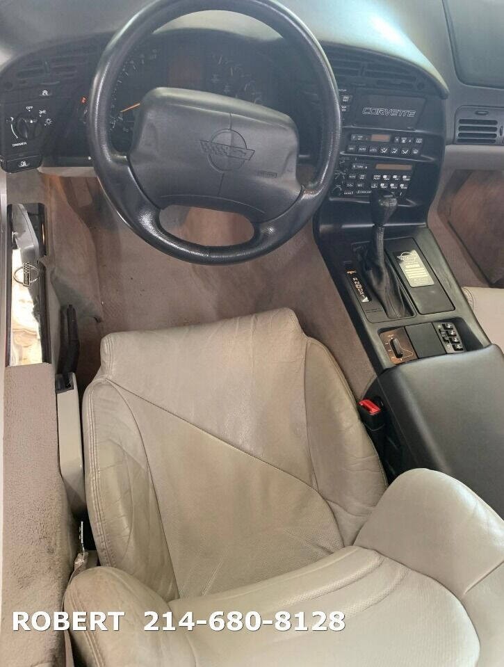 Chevrolet-Corvette-1996-Convertible-18