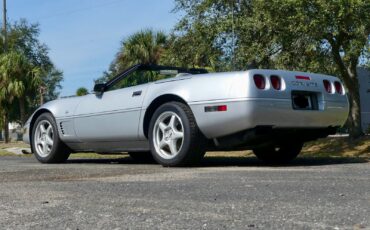 Chevrolet-Corvette-1996-Convertible-19