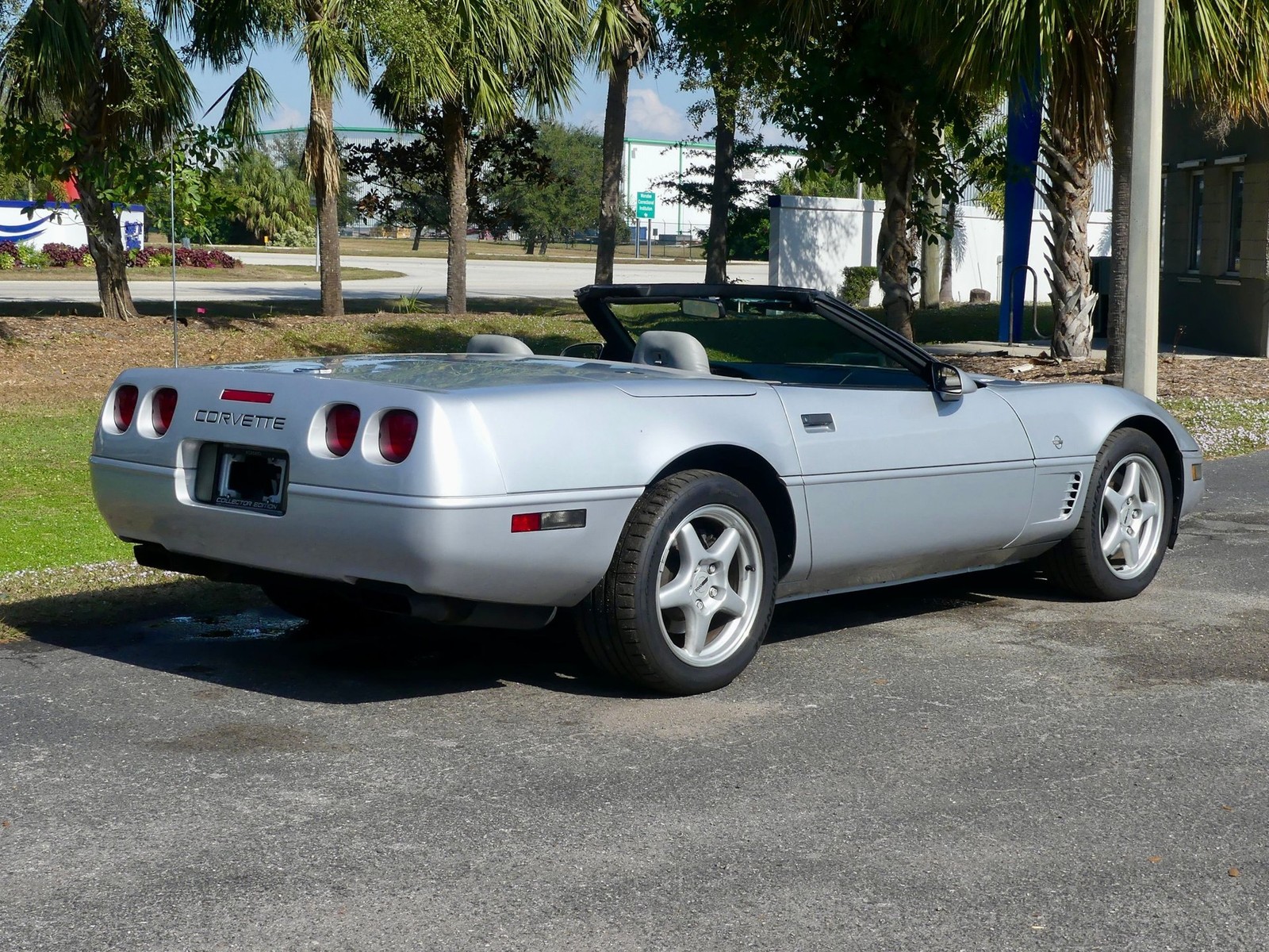 Chevrolet-Corvette-1996-Convertible-23