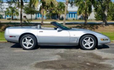 Chevrolet-Corvette-1996-Convertible-3
