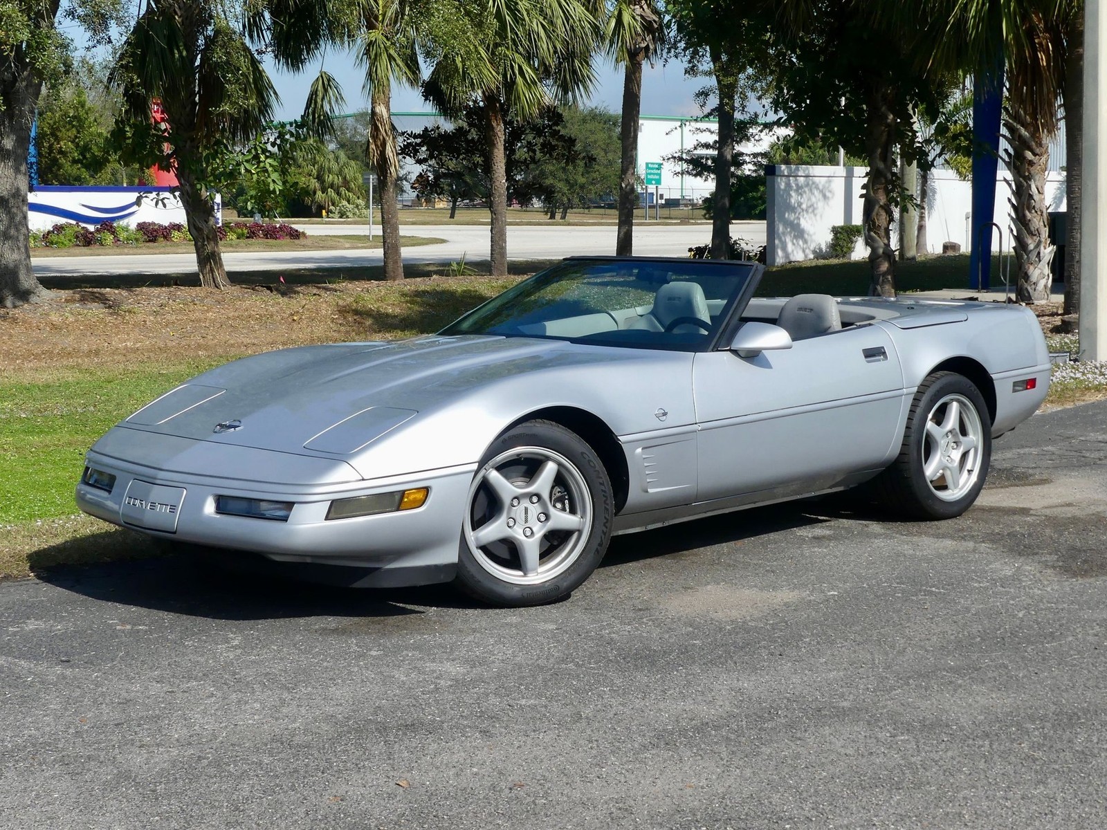 Chevrolet-Corvette-1996-Convertible-9