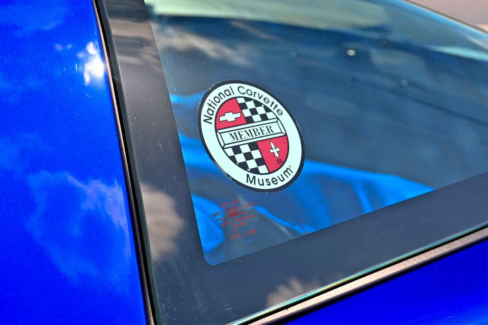 Chevrolet-Corvette-1996-Hatchback-10