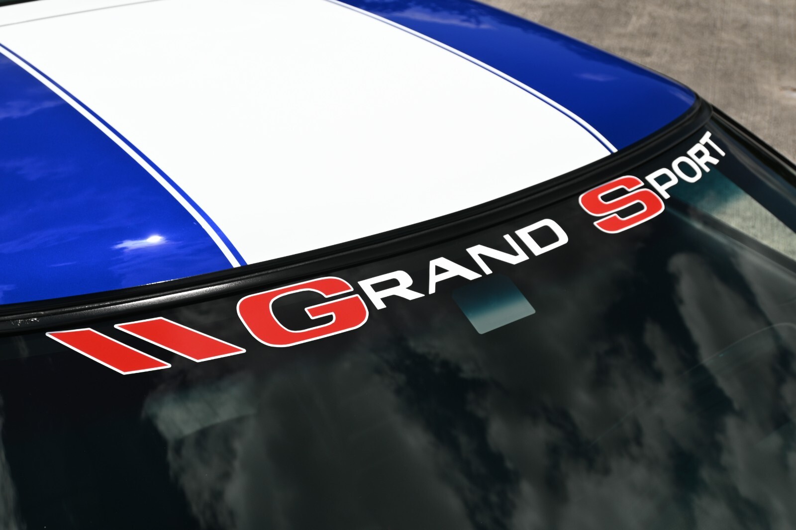 Chevrolet-Corvette-1996-Hatchback-16