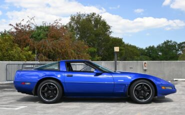 Chevrolet-Corvette-1996-Hatchback-18