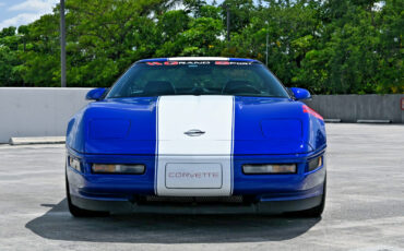 Chevrolet-Corvette-1996-Hatchback-2