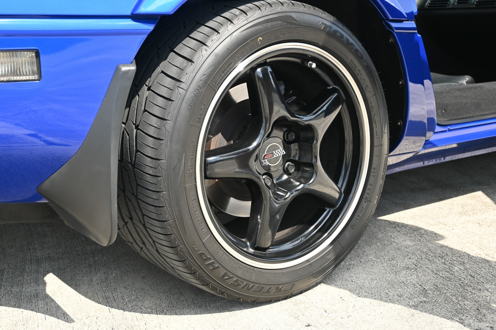 Chevrolet-Corvette-1996-Hatchback-20