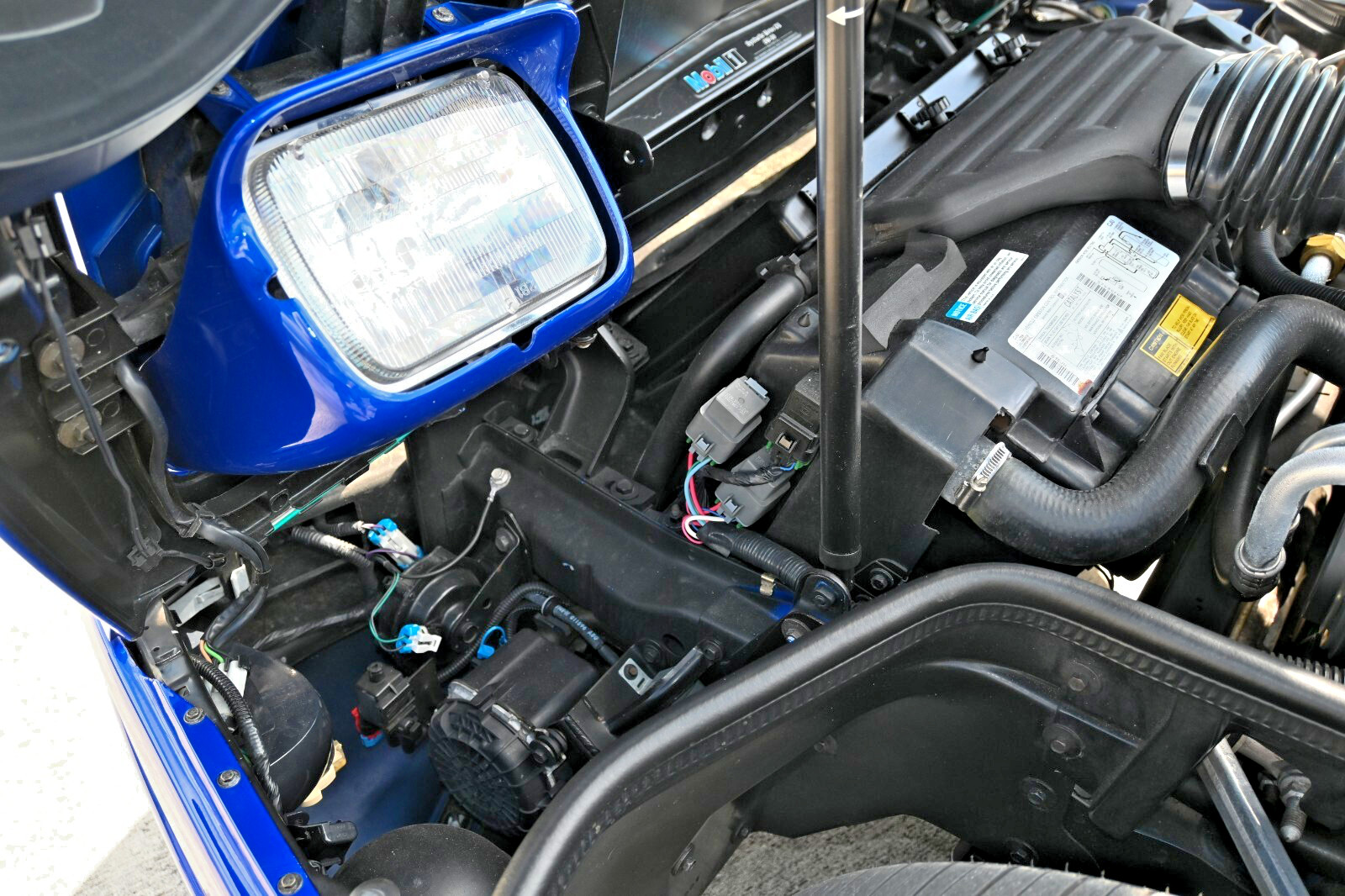 Chevrolet-Corvette-1996-Hatchback-25