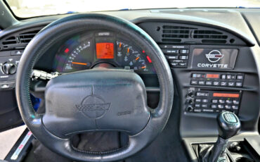 Chevrolet-Corvette-1996-Hatchback-34