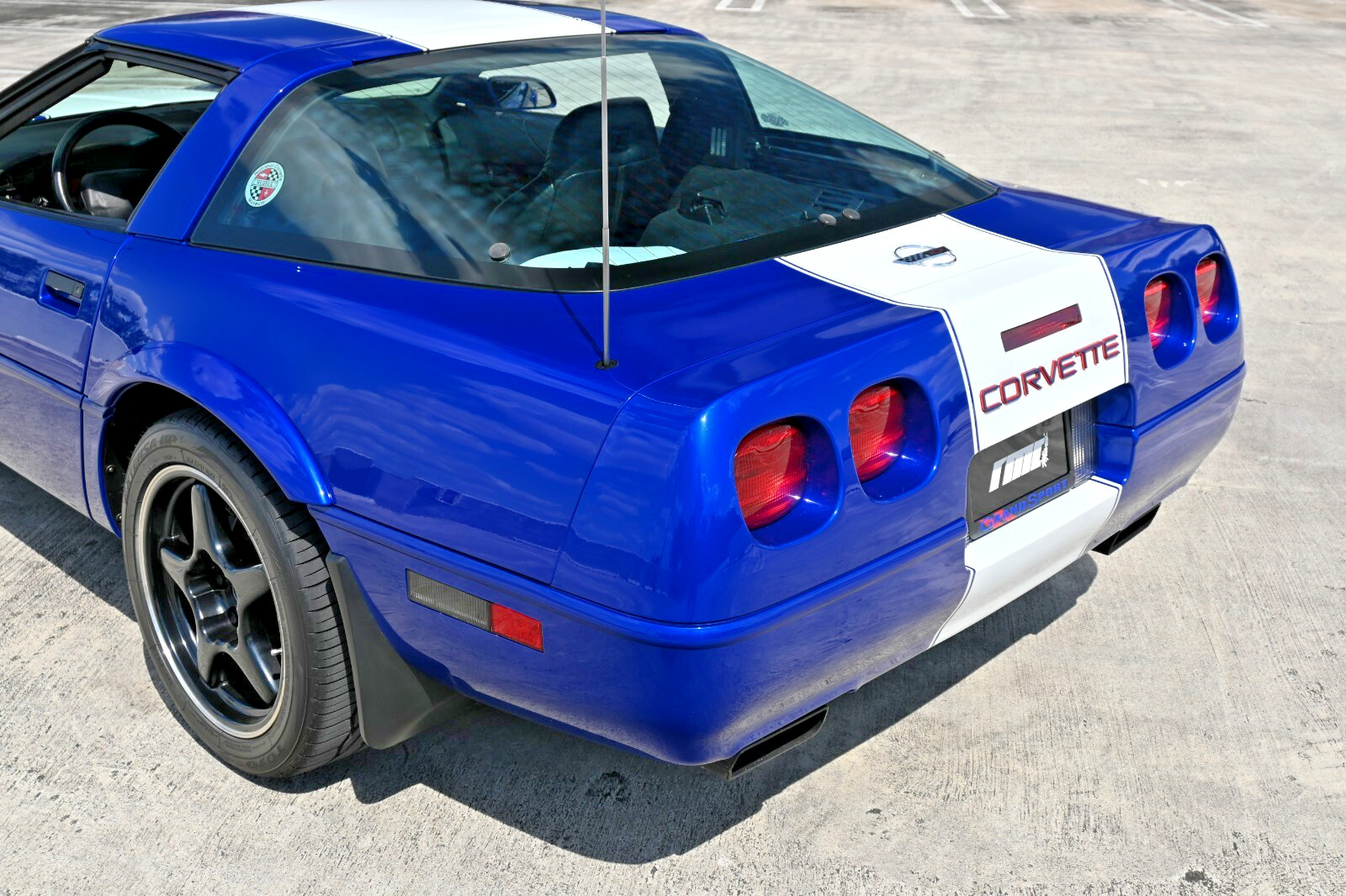 Chevrolet-Corvette-1996-Hatchback-5