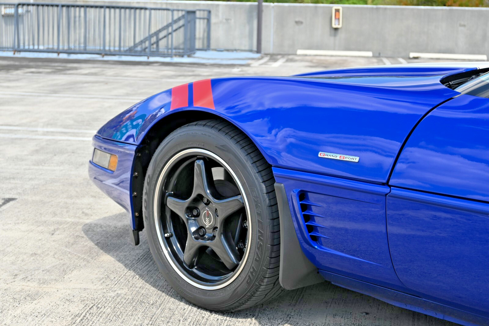 Chevrolet-Corvette-1996-Hatchback-7