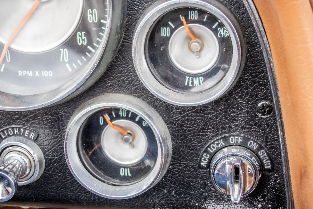 Chevrolet-Corvette-Convertible-4-spd-1963-Convertible-23