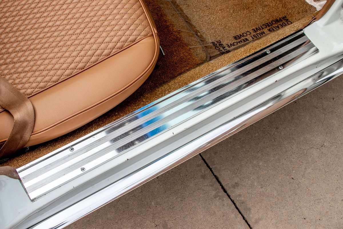 Chevrolet-Corvette-Convertible-4-spd-1963-Convertible-32