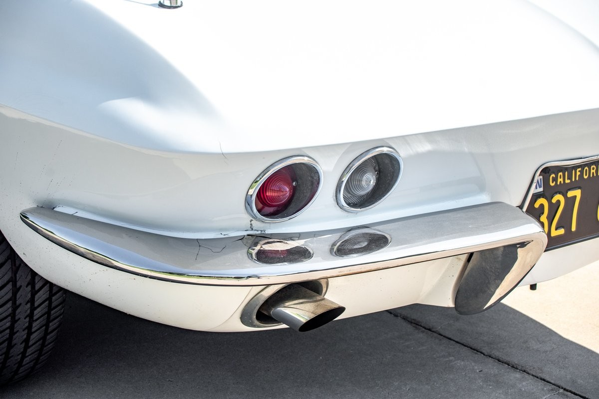 Chevrolet-Corvette-Convertible-4-spd-1964-Convertible-11