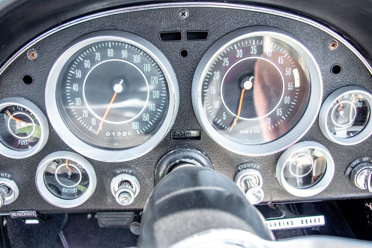 Chevrolet-Corvette-Convertible-4-spd-1964-Convertible-19