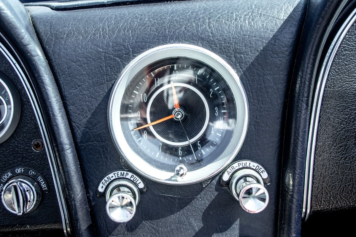 Chevrolet-Corvette-Convertible-4-spd-1964-Convertible-23