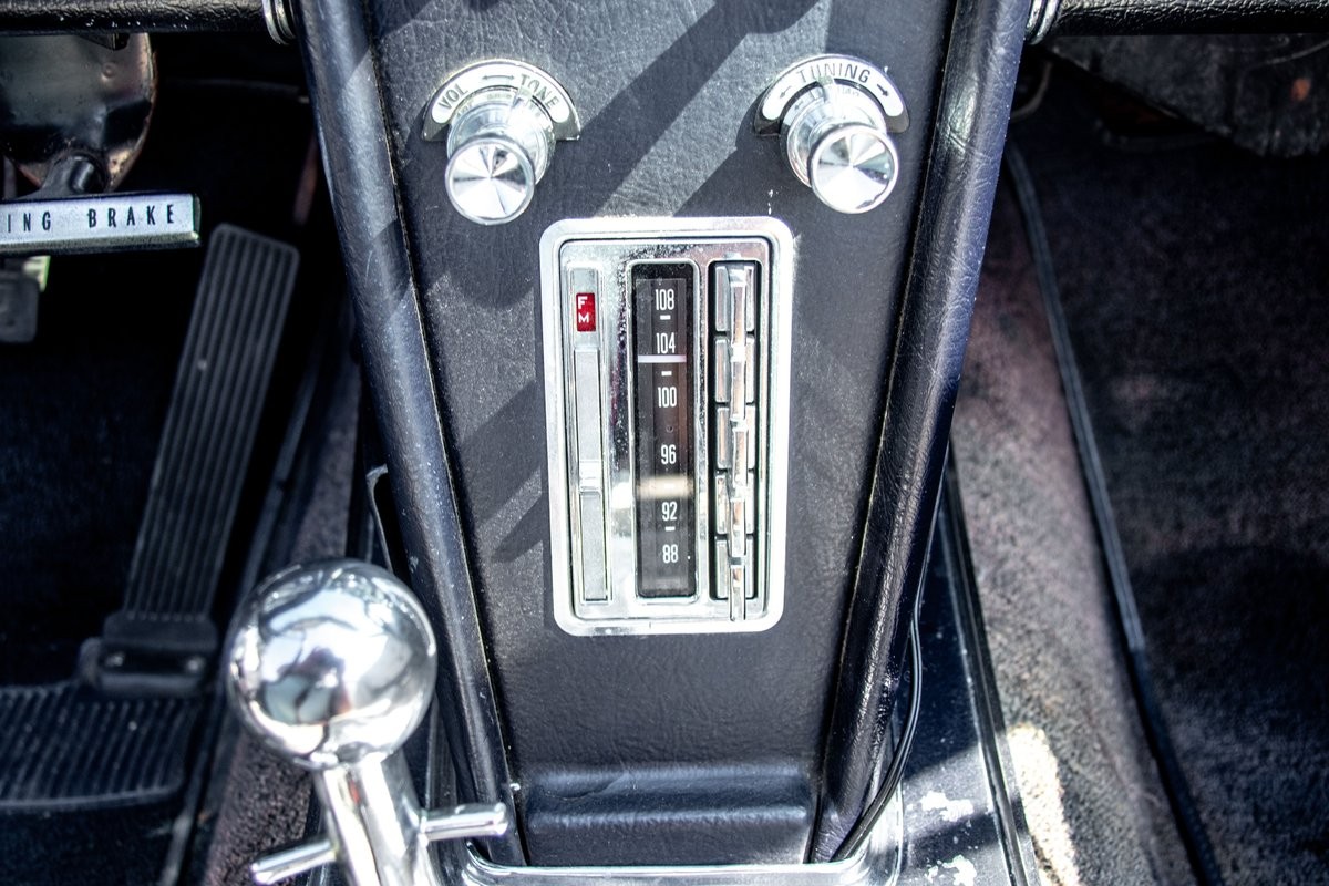 Chevrolet-Corvette-Convertible-4-spd-1964-Convertible-24