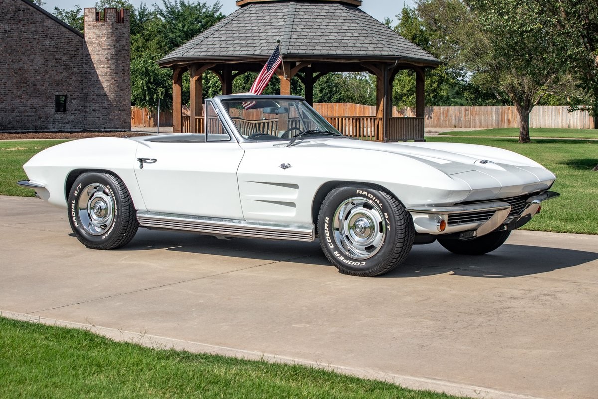 Chevrolet-Corvette-Convertible-4-spd-1964-Convertible-4