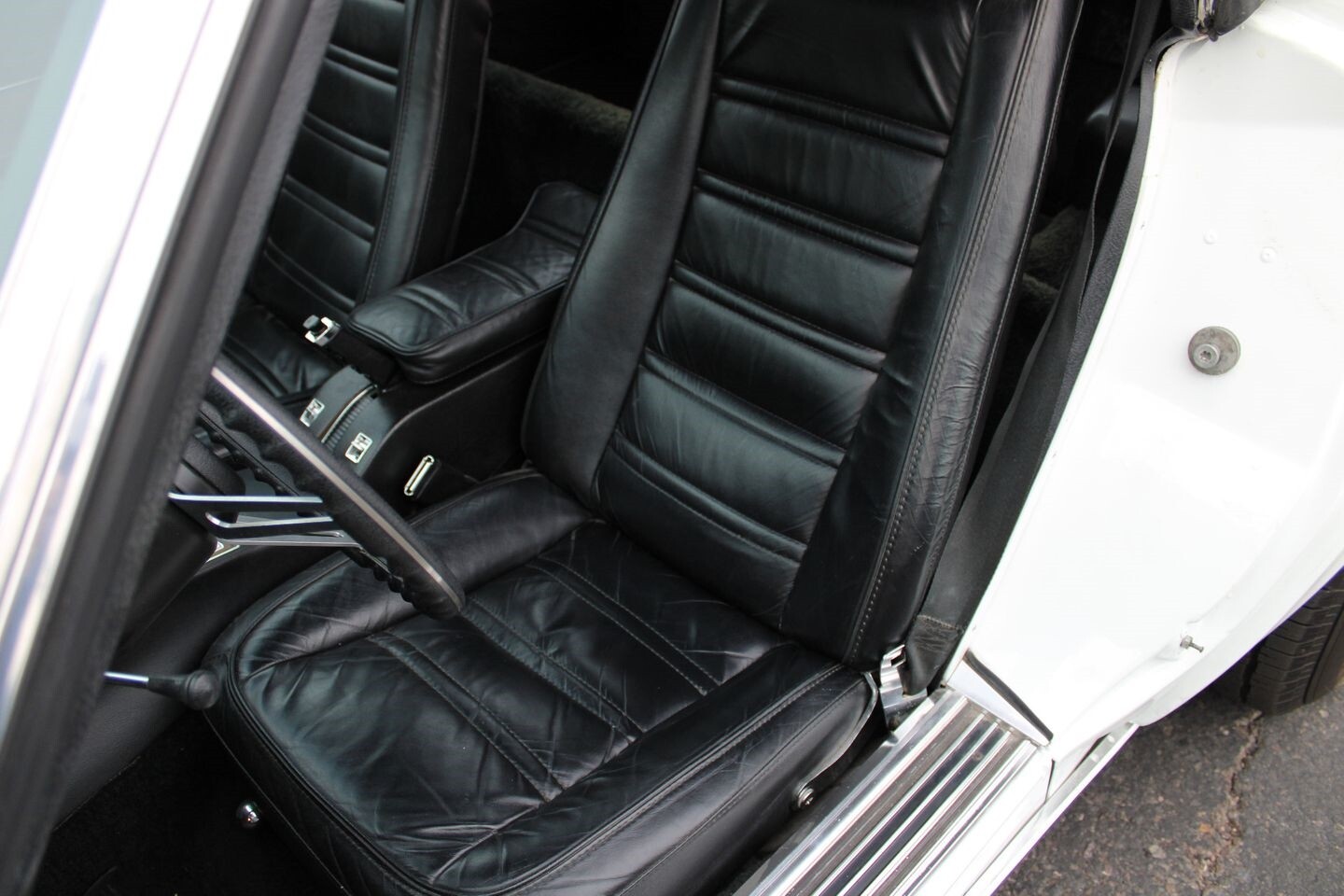 Chevrolet-Corvette-L-48-1975-Coupe-37