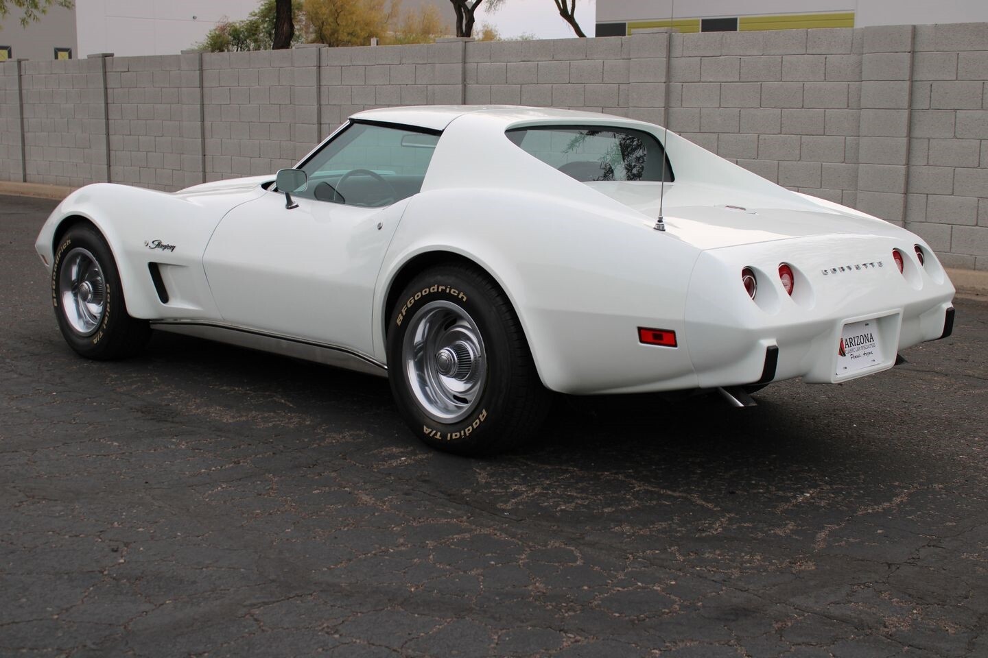 Chevrolet-Corvette-L-48-1975-Coupe-5