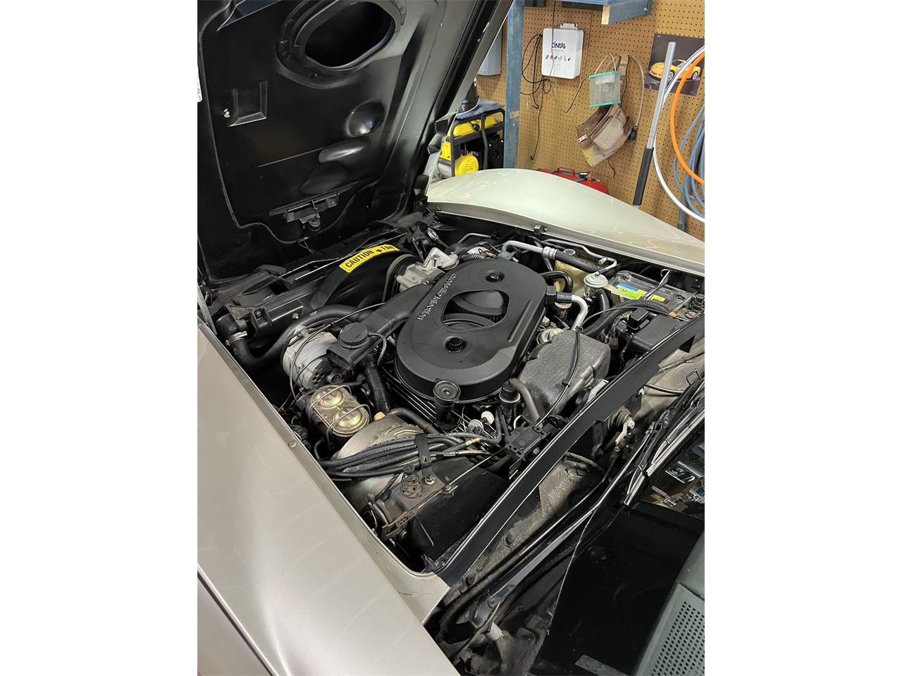 Chevrolet-Corvette-c3-collectors-edition-1982-SilverBeige-SilverBeige-18