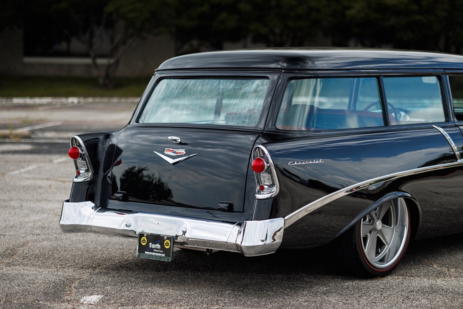 Chevrolet-Custom-1956-2DR-Wagon-17