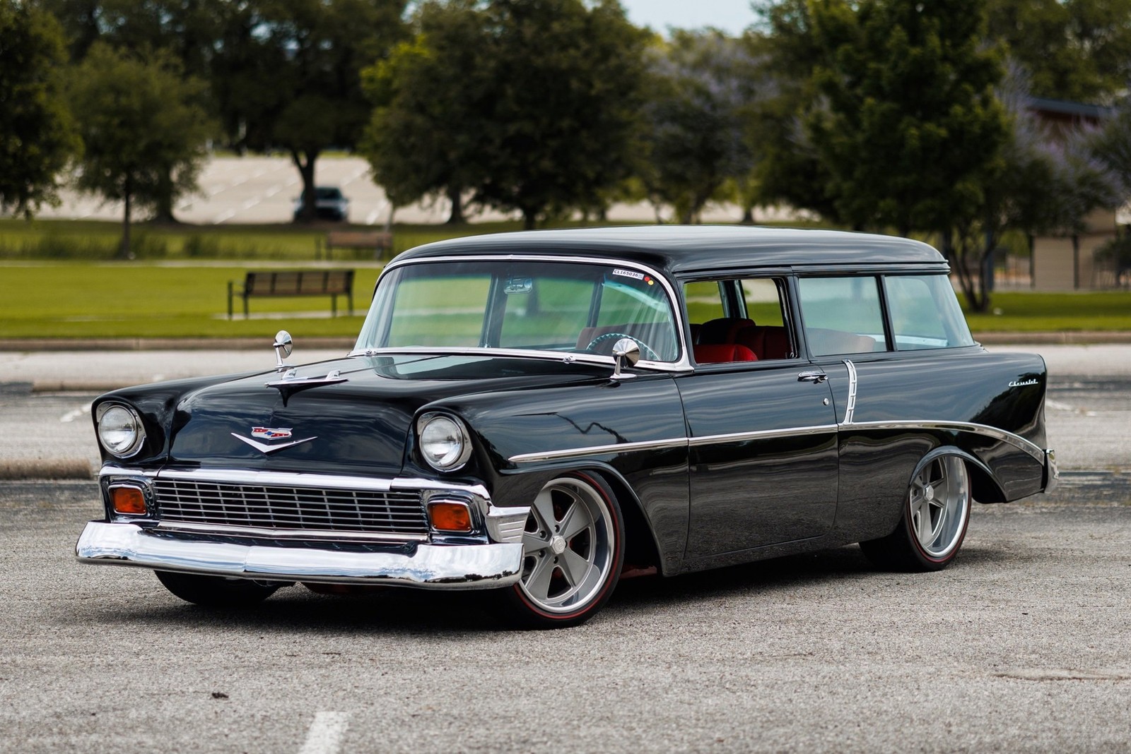 Chevrolet-Custom-1956-2DR-Wagon-3