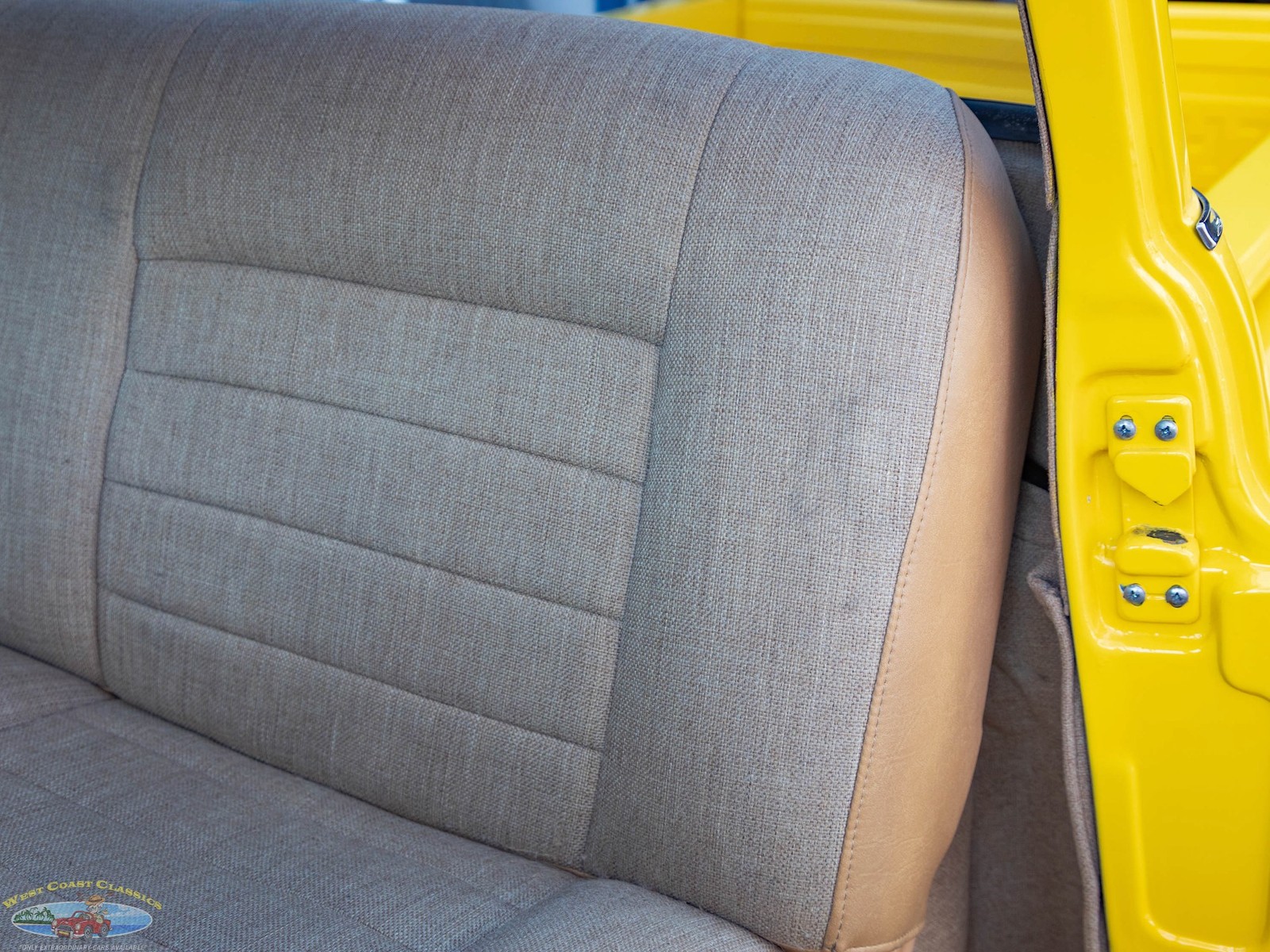 Chevrolet-Custom-Pick-Up-1957-Pick-Up-Truck-29