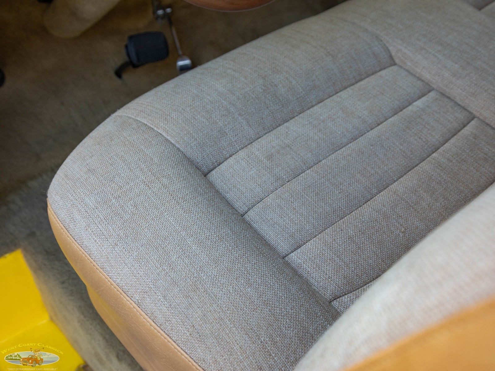 Chevrolet-Custom-Pick-Up-1957-Pick-Up-Truck-34