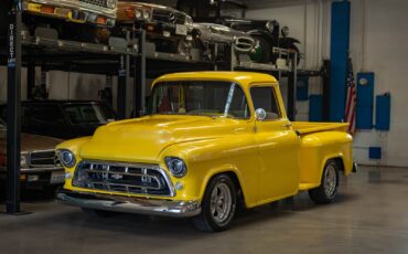 Chevrolet-Custom-Pick-Up-1957-Pick-Up-Truck