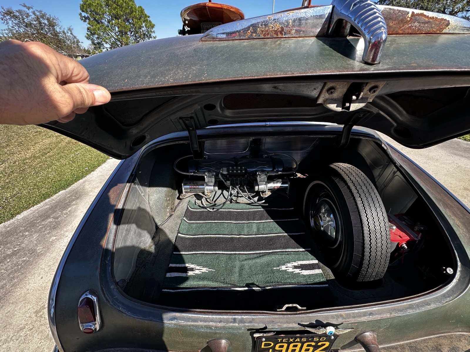 Chevrolet-Deluxe-1950-Sedan-12