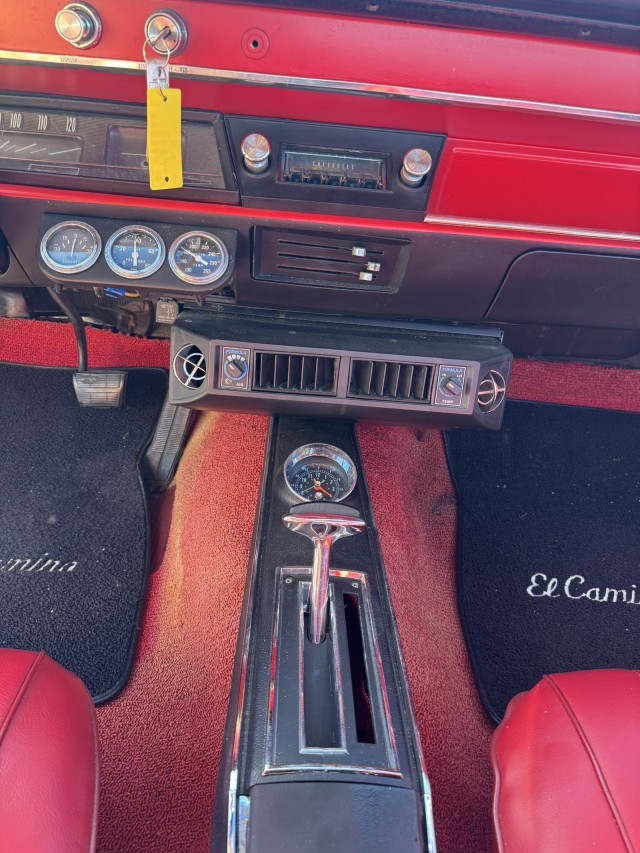 Chevrolet-El-Camino-1966-Other-10