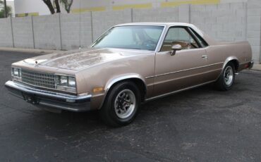 Chevrolet-El-Camino-1982-Pickup-Truck-11
