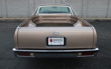 Chevrolet-El-Camino-1982-Pickup-Truck-12