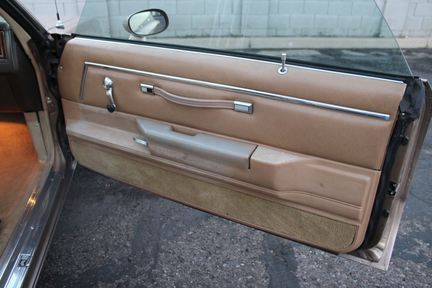 Chevrolet-El-Camino-1982-Pickup-Truck-25