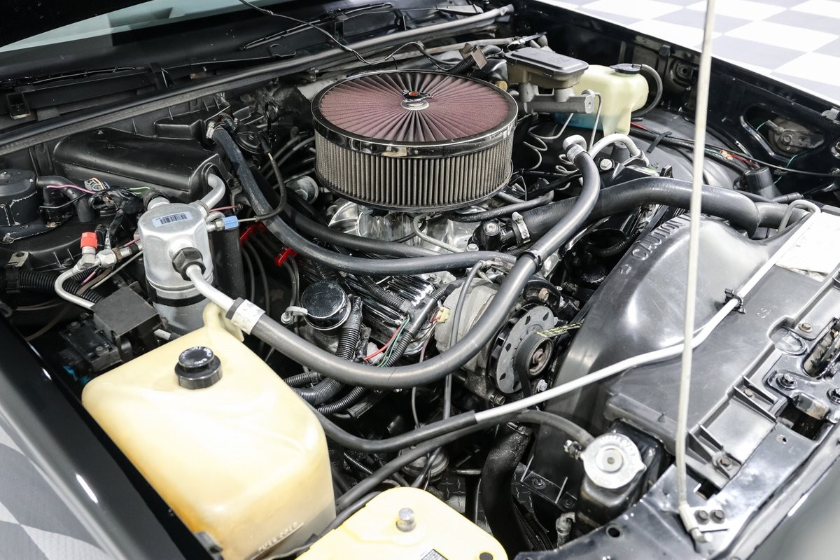 Chevrolet-El-Camino-1987-Other-13