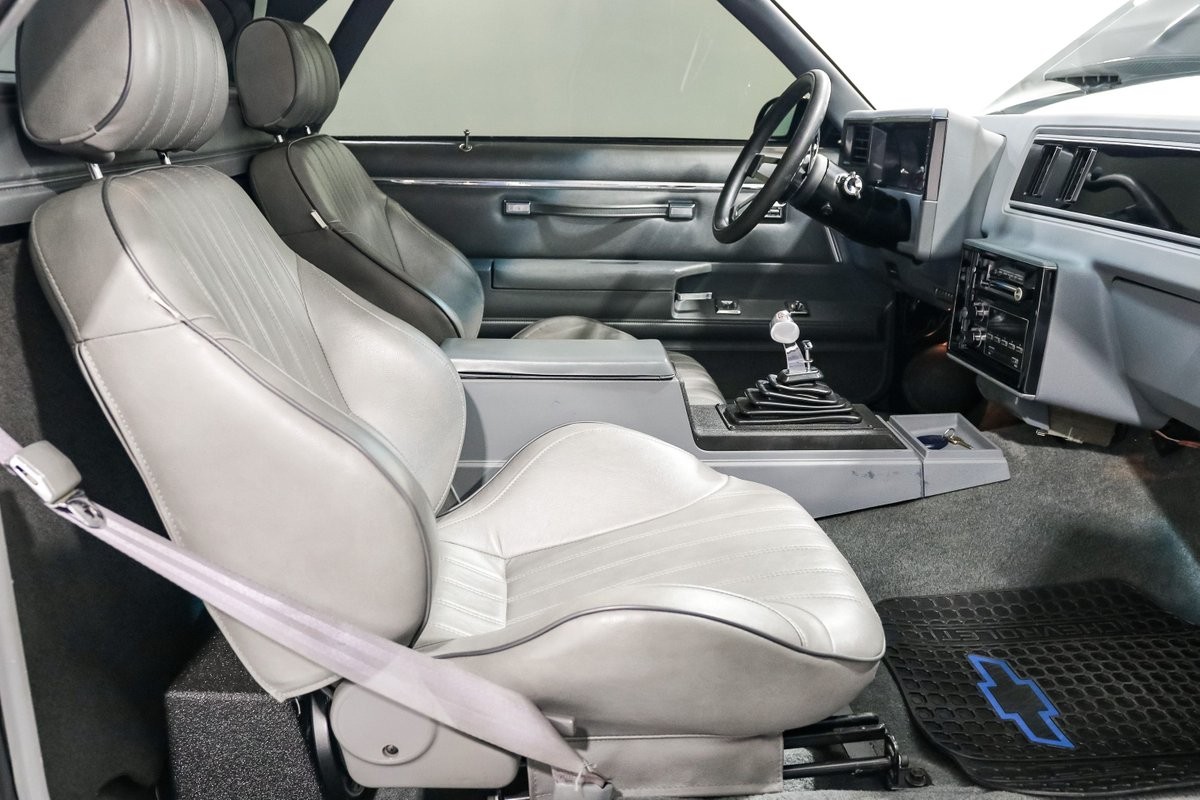 Chevrolet-El-Camino-1987-Other-19