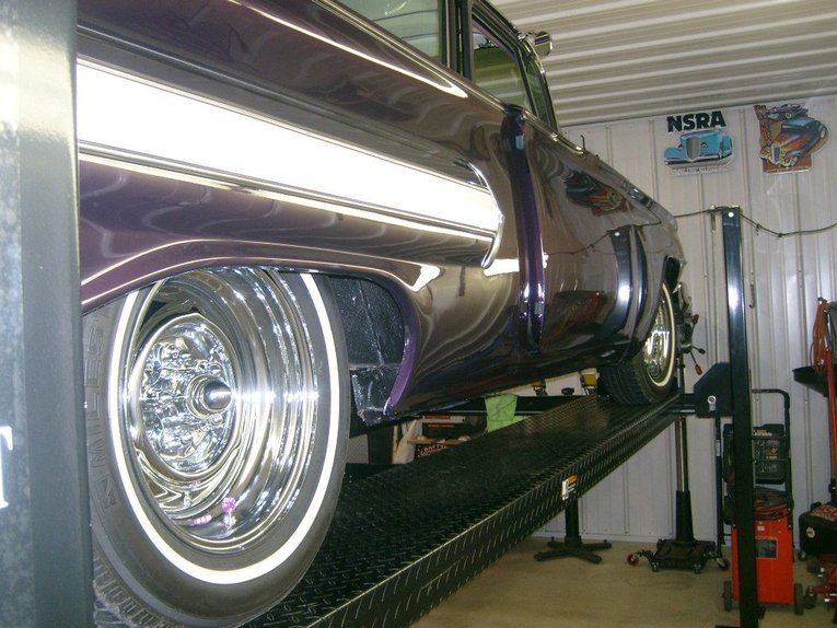 Chevrolet-El-camino-1960-Thistle-Metallic-PurpleWhite-13