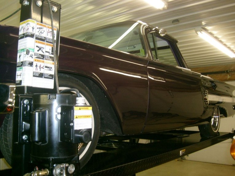Chevrolet-El-camino-1960-Thistle-Metallic-PurpleWhite-14
