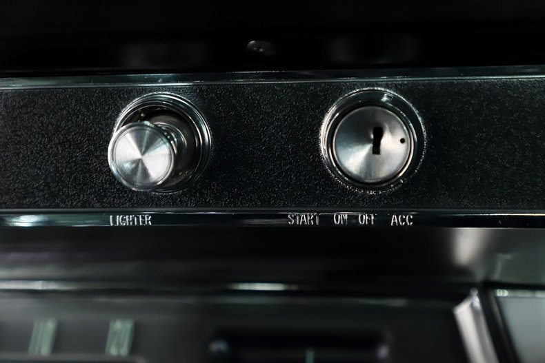 Chevrolet-El-camino-1966-Tuxedo-Black-Black-24