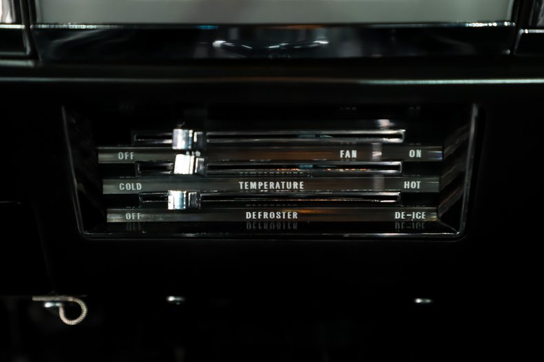 Chevrolet-El-camino-1966-Tuxedo-Black-Black-29