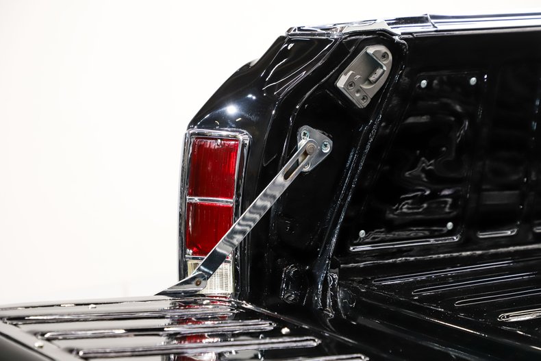 Chevrolet-El-camino-1966-Tuxedo-Black-Black-49