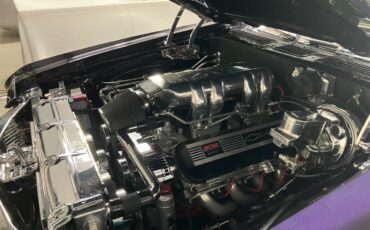 Chevrolet-El-camino-1972-Custom-Plum-Two-Tone-CreamBlack-14