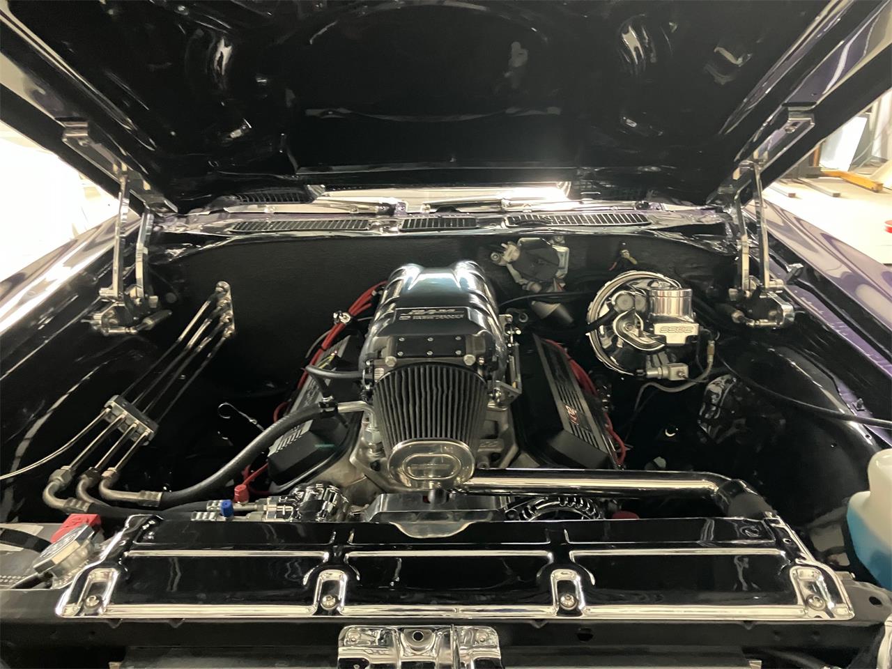 Chevrolet-El-camino-1972-Custom-Plum-Two-Tone-CreamBlack-15