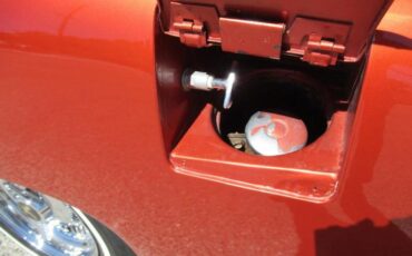 Chevrolet-Fleetline-1951-Atomic-Orange-Meta-Gray-13