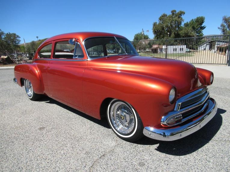 Chevrolet-Fleetline-1951-Atomic-Orange-Meta-Gray-19