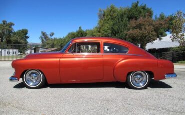 Chevrolet-Fleetline-1951-Atomic-Orange-Meta-Gray