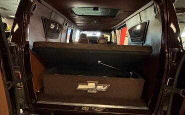 Chevrolet-G20-1979-Van-16