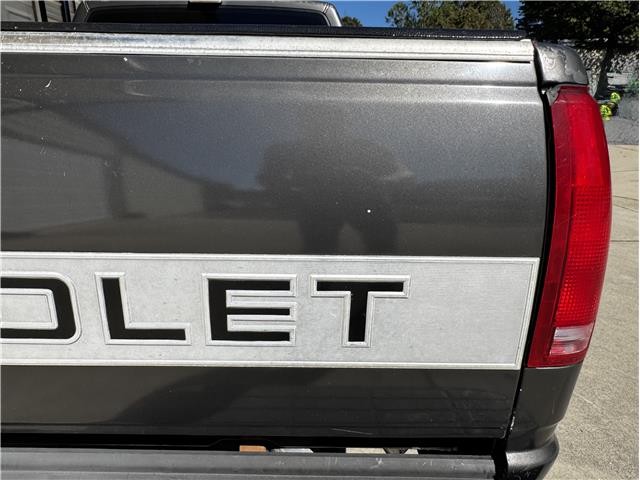 Chevrolet-Gmt-400-1992-Standard-Cab-Pickup-15