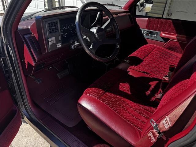 Chevrolet-Gmt-400-1992-Standard-Cab-Pickup-23